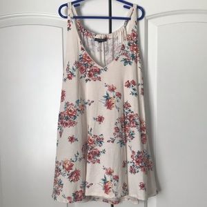 Paper moon medium flowered tank